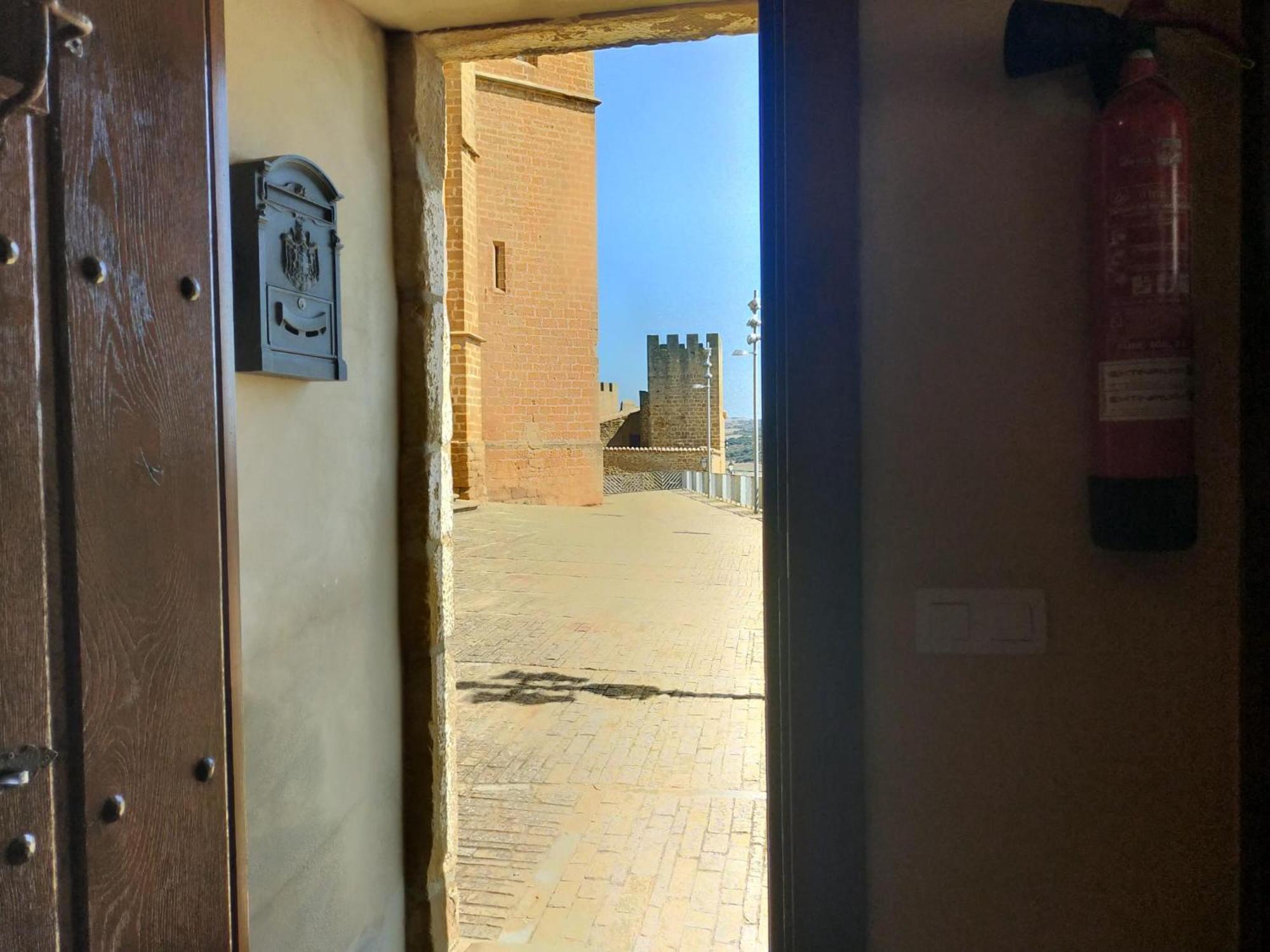El Diezmo Artajona ภายนอก รูปภาพ