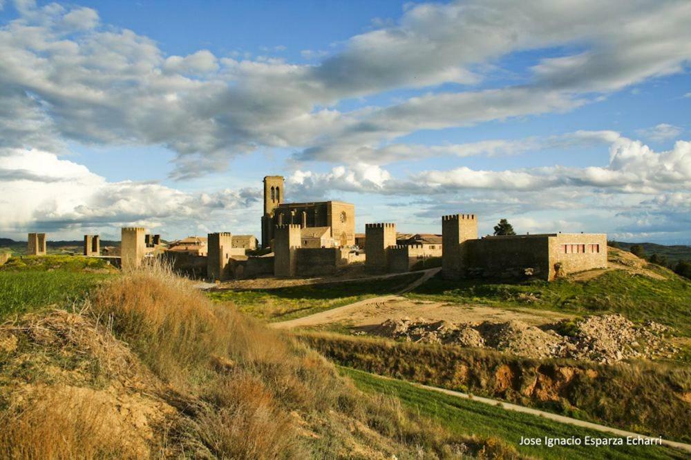 El Diezmo Artajona ภายนอก รูปภาพ